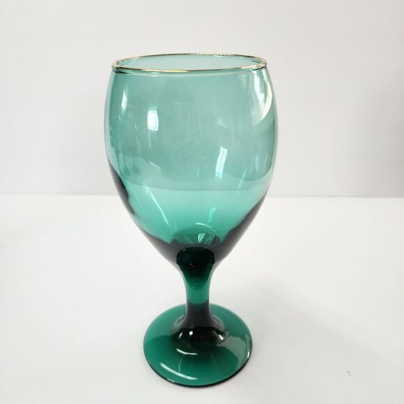 Vintage Libbey Green Goblet Wine Glasses with Gold Trim Set of 4 - Picture 2 of 5